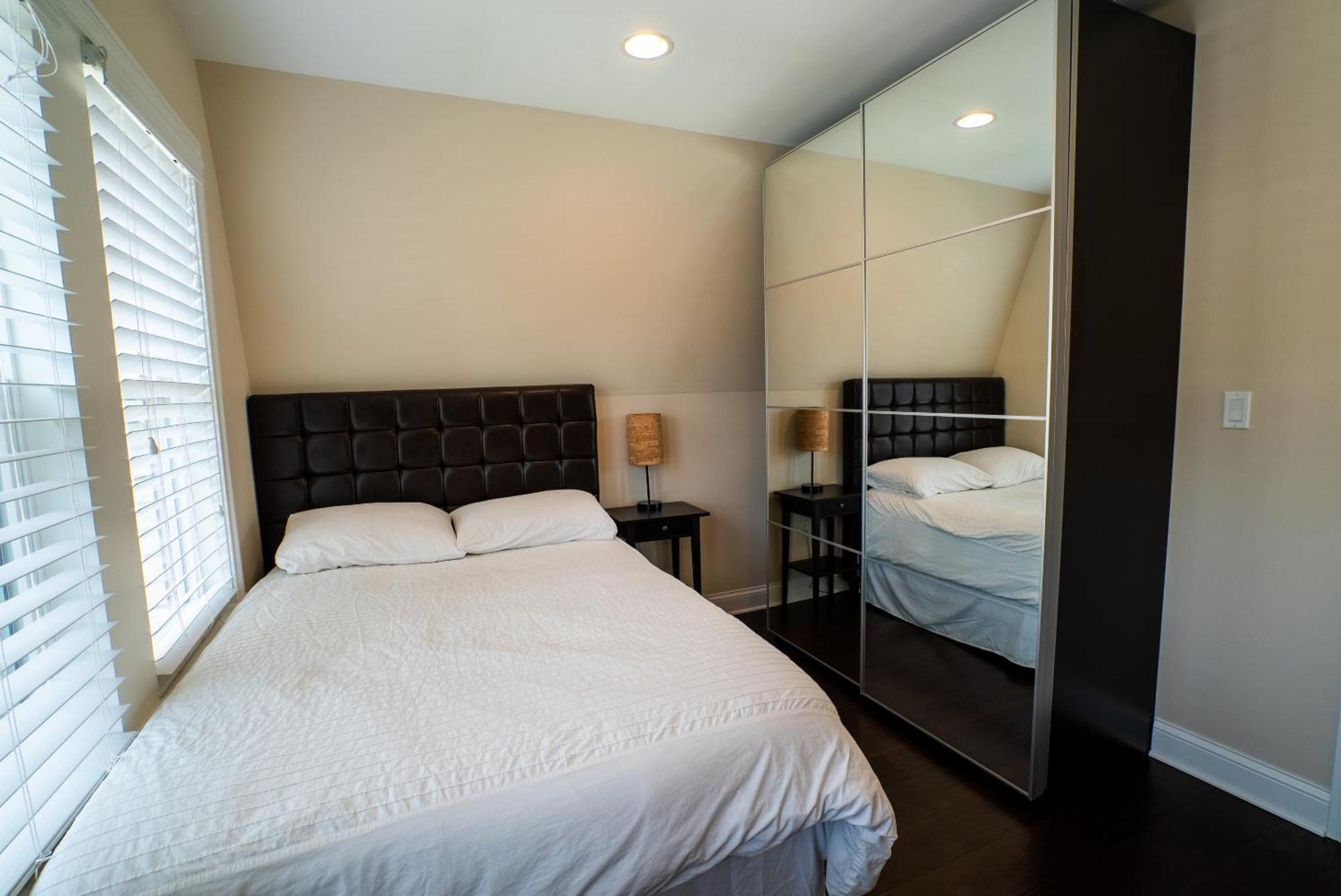 Roscoe Village Guesthouse Чикаго Номер фото