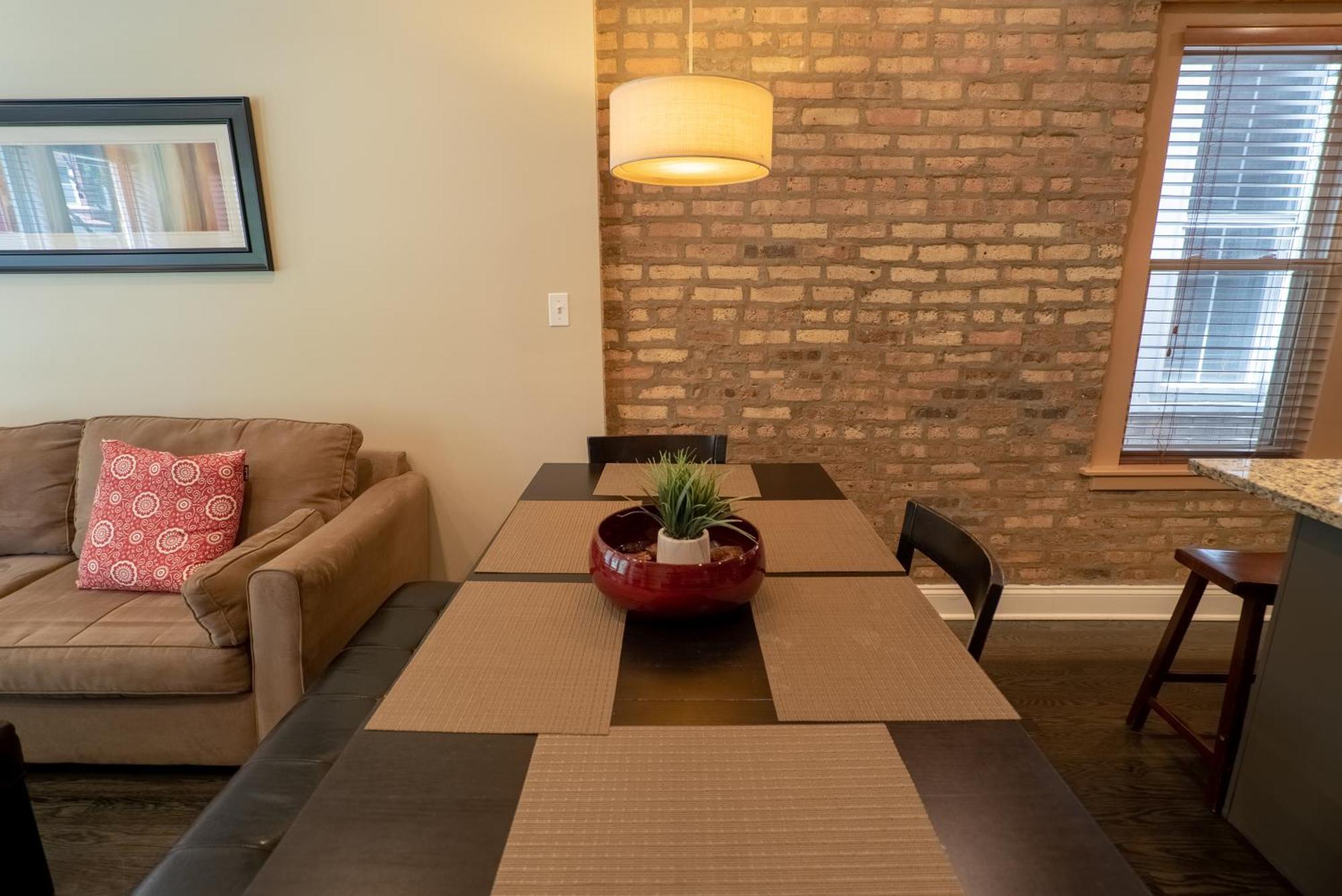 Roscoe Village Guesthouse Чикаго Номер фото