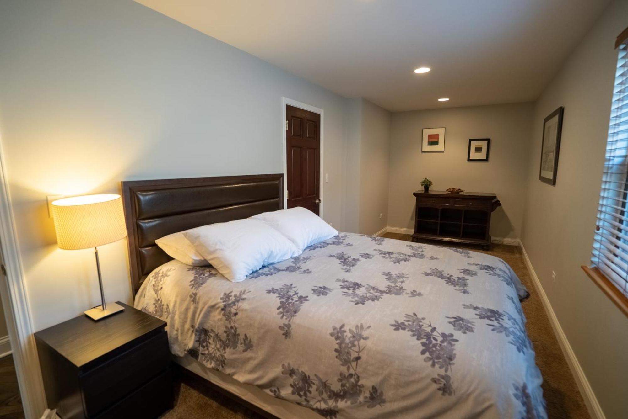 Roscoe Village Guesthouse Чикаго Номер фото